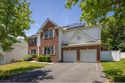 15 Winding Ridge Rd, Jefferson Township, NJ 07849 - Photo 2