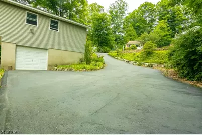 127 Cedar Dr, Andover Township, NJ 07860 - Photo 4