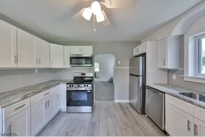 793 Culkin St, Phillipsburg, NJ 08865 - Photo 10