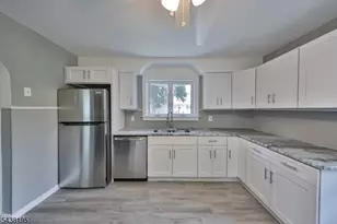 793 Culkin St, Phillipsburg, NJ 08865 - Photo 12