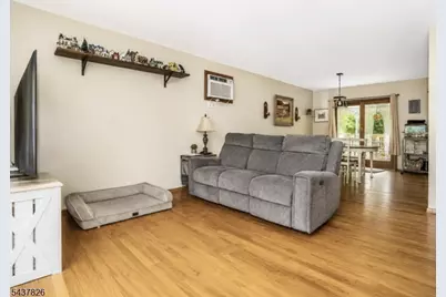 9 Stoney Brook Ln, Jefferson Township, NJ 07438 - Photo 6