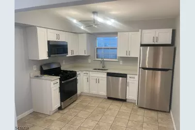 884 S 17th St #1, Newark, NJ 07108 - Photo 6