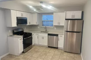 884 S 17th St, Newark, NJ 07108 - Photo 12