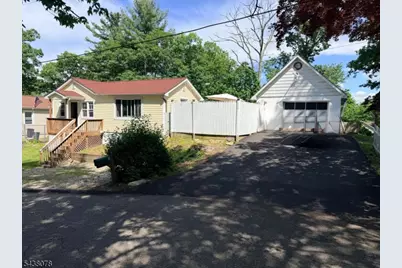 3 Adams Trl, Hopatcong, NJ 07843 - Photo 2