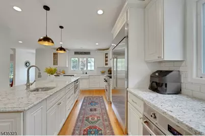 9 Parkway, Montclair, NJ 07042 - Photo 20