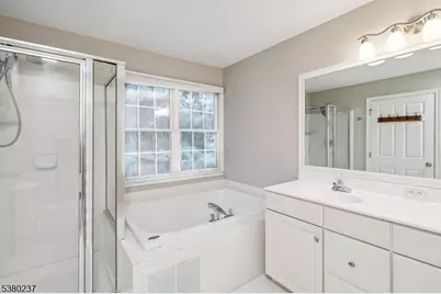 91 Patriot Hill Dr, Bernards Township, NJ 07920 - Photo 14