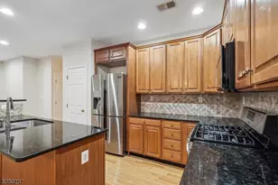 91 Patriot Hill Dr, Bernards Township, NJ 07920 - Photo 10