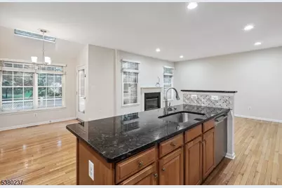91 Patriot Hill Dr, Bernards Township, NJ 07920 - Photo 8