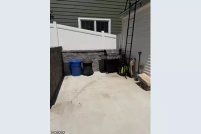 149 Camden St, Newark, NJ 07103 - Photo 12