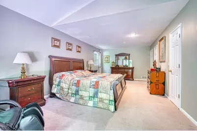 31 Shephard Way, Bernards Township, NJ 07920 - Photo 14