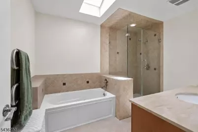 22 Willow Ci #702, Hamburg, NJ 07419 - Photo 24