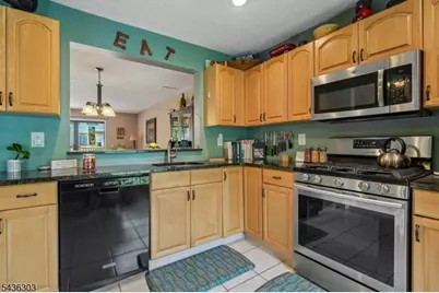 129 Woodward Ln, Bernards Township, NJ 07920 - Photo 12