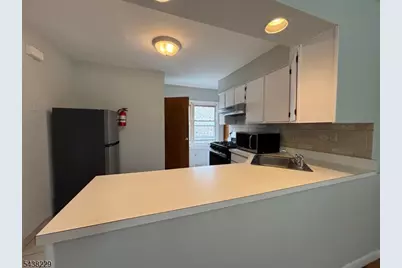 226 Gordon St #2, Roselle, NJ 07203 - Photo 4