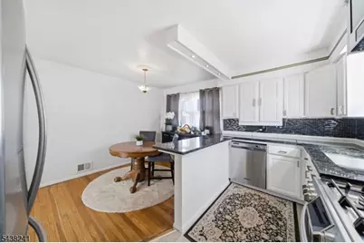 105 N 13th St, Kenilworth, NJ 07033 - Photo 8