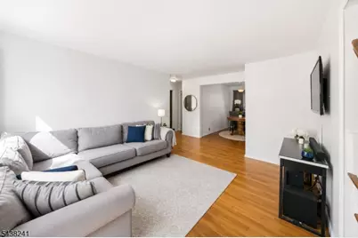 105 N 13th St, Kenilworth, NJ 07033 - Photo 4