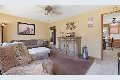 29 Corsi Rd, Bloomfield, NJ 07003 - Photo 4