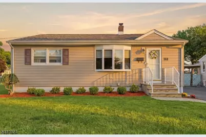 29 Corsi Rd, Bloomfield, NJ 07003 - Photo 1