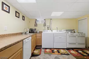 29 Corsi Rd, Bloomfield, NJ 07003 - Photo 26