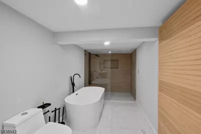 233 S Clinton St, East Orange, NJ 07018 - Photo 44