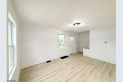 121 Henderson St, Phillipsburg, NJ 08865 - Photo 4