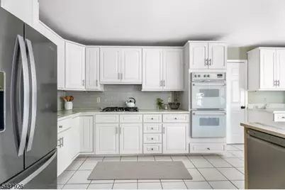 10 Barnstable Rd, Berkeley Heights Township, NJ 07922 - Photo 20