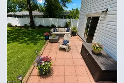 11 Coral Ct, Woodbridge Township, NJ 07067 - Photo 22