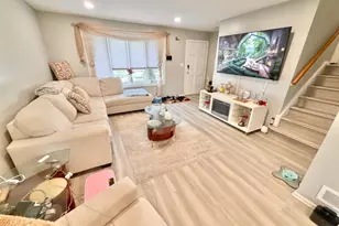344 Nottingham Way, Union Township, NJ 07083 - Photo 4