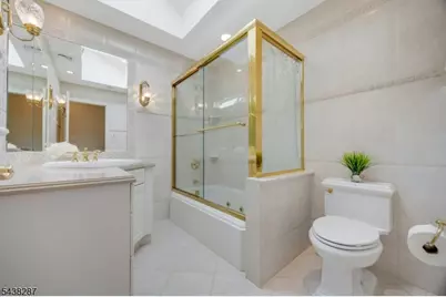 184 W Passaic Ave, Rutherford, NJ 07070 - Photo 18
