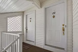 130 Smithfield Ct, Bernards Township, NJ 07920 - Photo 1