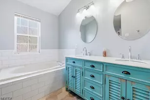 42 Pond Hollow Dr, Jefferson Township, NJ 07438 - Photo 16