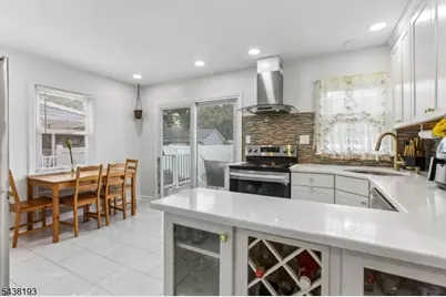 277 Orchard St, Rahway, NJ 07065 - Photo 2