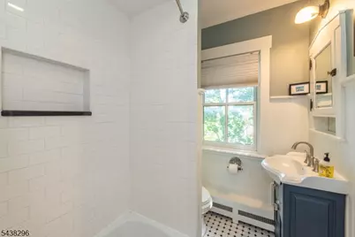 35 Brookside Ave, Caldwell, NJ 07006 - Photo 20
