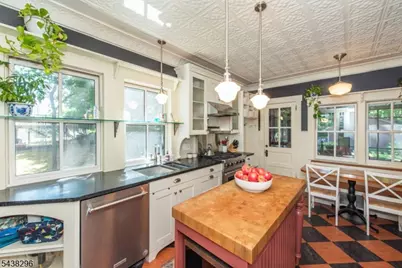 35 Brookside Ave, Caldwell, NJ 07006 - Photo 10