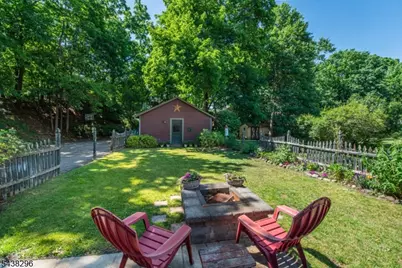 35 Brookside Ave, Caldwell, NJ 07006 - Photo 24