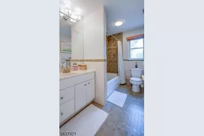 130 Cherryville Hollow Rd, Raritan Township, NJ 08822 - Photo 18