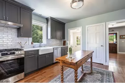 2 Overlook Ave, Peapack Gladstone Boro, NJ 07934 - Photo 16