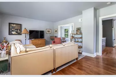 2 Overlook Ave, Peapack Gladstone Boro, NJ 07934 - Photo 8