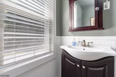 2 Overlook Ave, Peapack Gladstone Boro, NJ 07934 - Photo 30