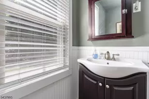 2 Overlook Ave, Peapack Gladstone Boro, NJ 07934 - Photo 30