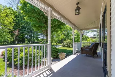 2 Overlook Ave, Peapack Gladstone Boro, NJ 07934 - Photo 4