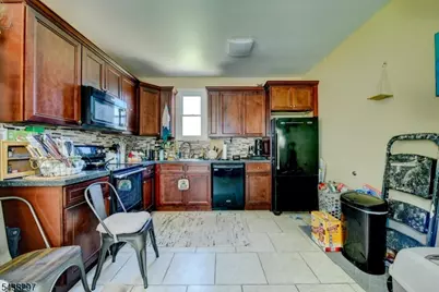 138 Hamburg Tpke, Bloomingdale, NJ 07403 - Photo 14