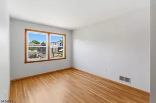 1109 Essex Ave, Linden, NJ 07036 - Photo 10