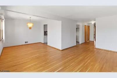 1109 Essex Ave, Linden, NJ 07036 - Photo 4