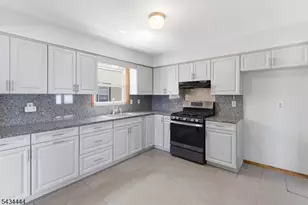 1109 Essex Ave, Linden, NJ 07036 - Photo 6