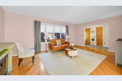 72 Agawam Dr, Wayne, NJ 07470 - Photo 4