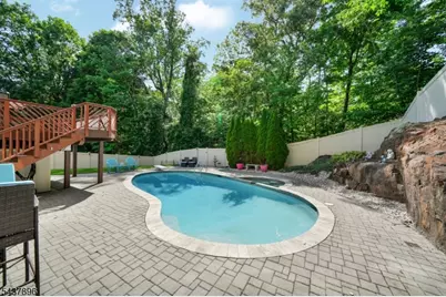 72 Agawam Dr, Wayne, NJ 07470 - Photo 36