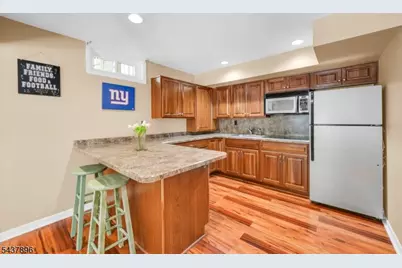 72 Agawam Dr, Wayne, NJ 07470 - Photo 28