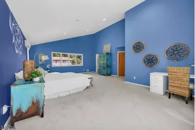 72 Agawam Dr, Wayne, NJ 07470 - Photo 18