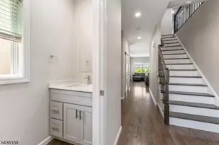 78 Valerie Dr, Manville, NJ 08835 - Photo 4