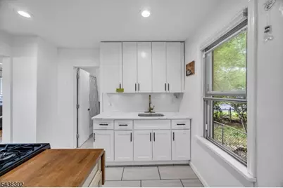 182 Baltimore Ave, Cranford Township, NJ 07016 - Photo 4